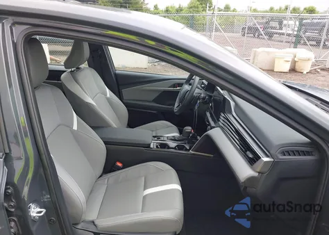 2025 Toyota Camry Se z USA, uszkodzony, nr VIN 4T1DAACK2SU065344